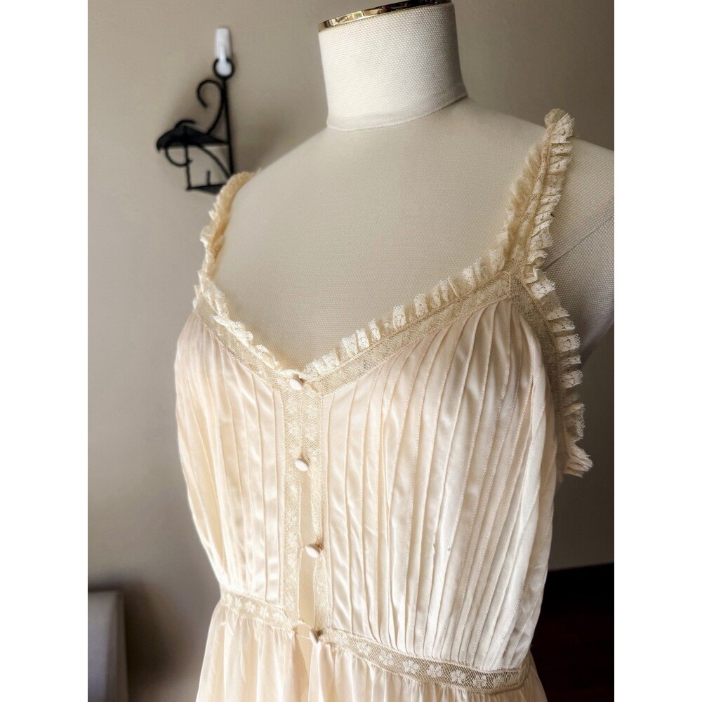 1940s Vanity Fair Bridal Nightgown Pink Lace Pintuck Lingerie Size 34 - Picture 2 of 11